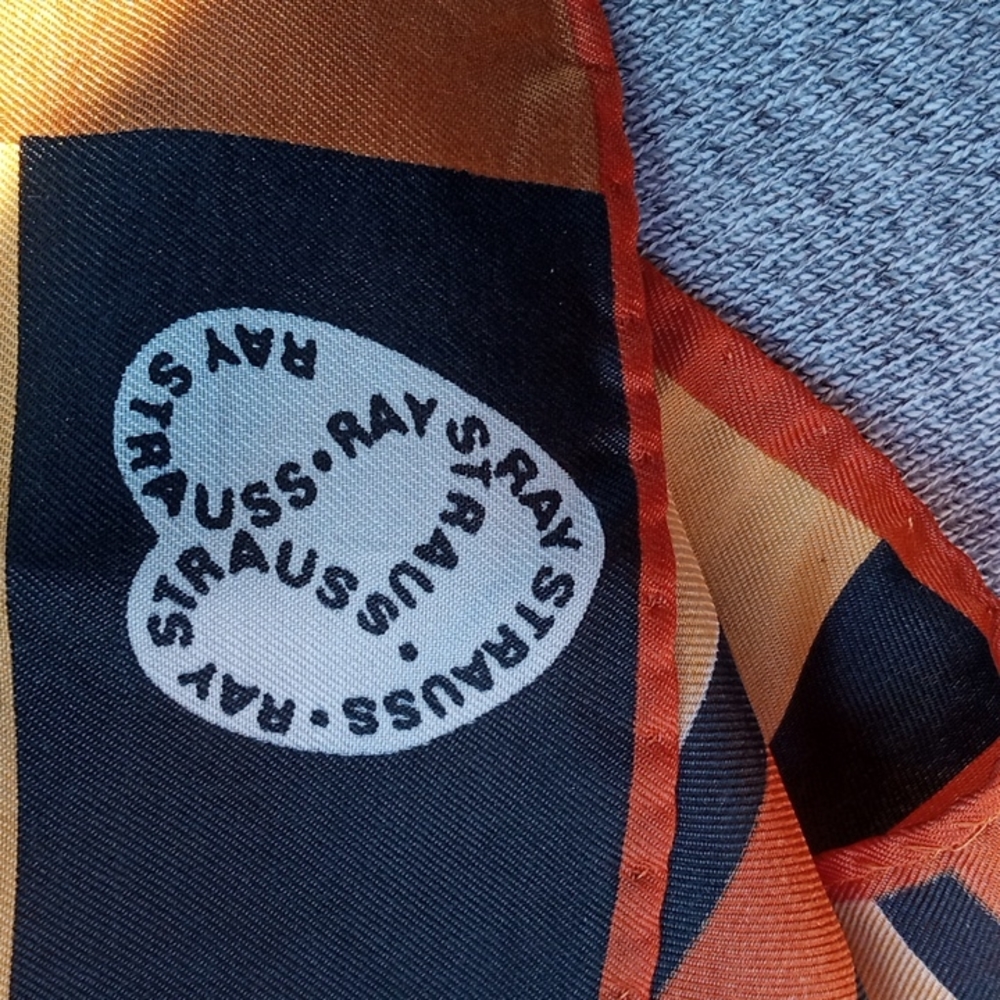 Ray Strauss scarf